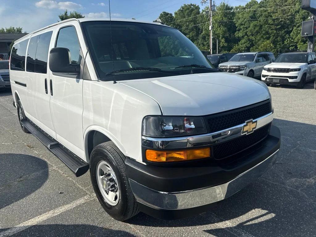 chevrolet express passenger 2025 1GAZGPFP5S1255118 image chevrolet express passenger 2025 1GAZGPFP5S1255118 image